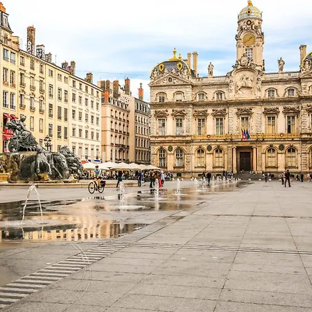 Apartamento Cosy Et Chaleureux Wifi Tres Debit Lyon